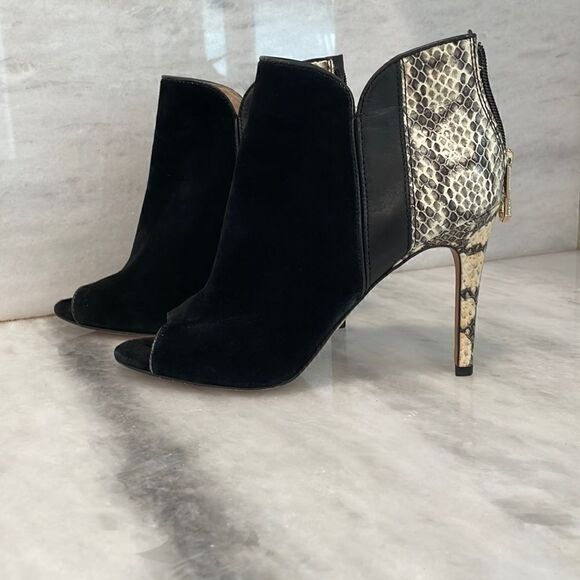 Louise Et Cie Lo-Hestia2 heels open toe booties black suede snake skin 8 - Picture 1 of 9